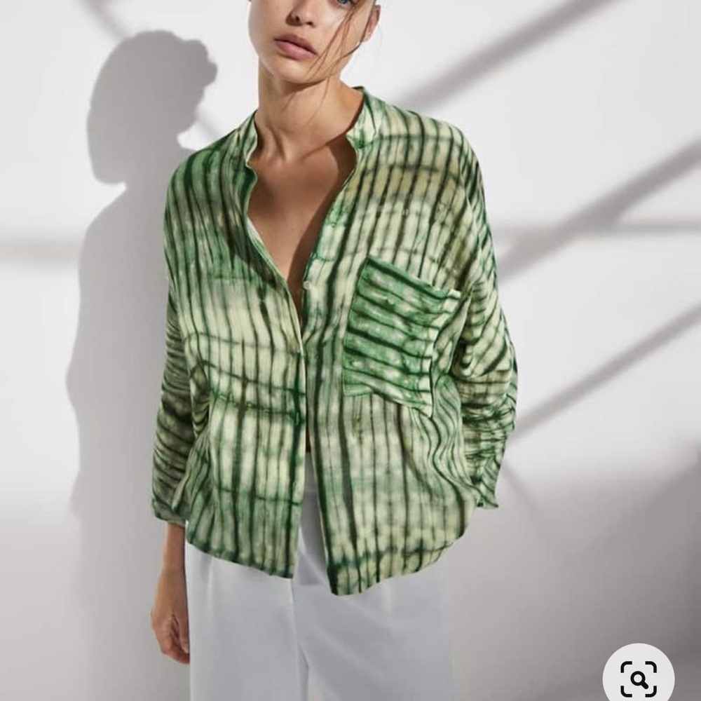 Green print blouse seen in massimo dutti